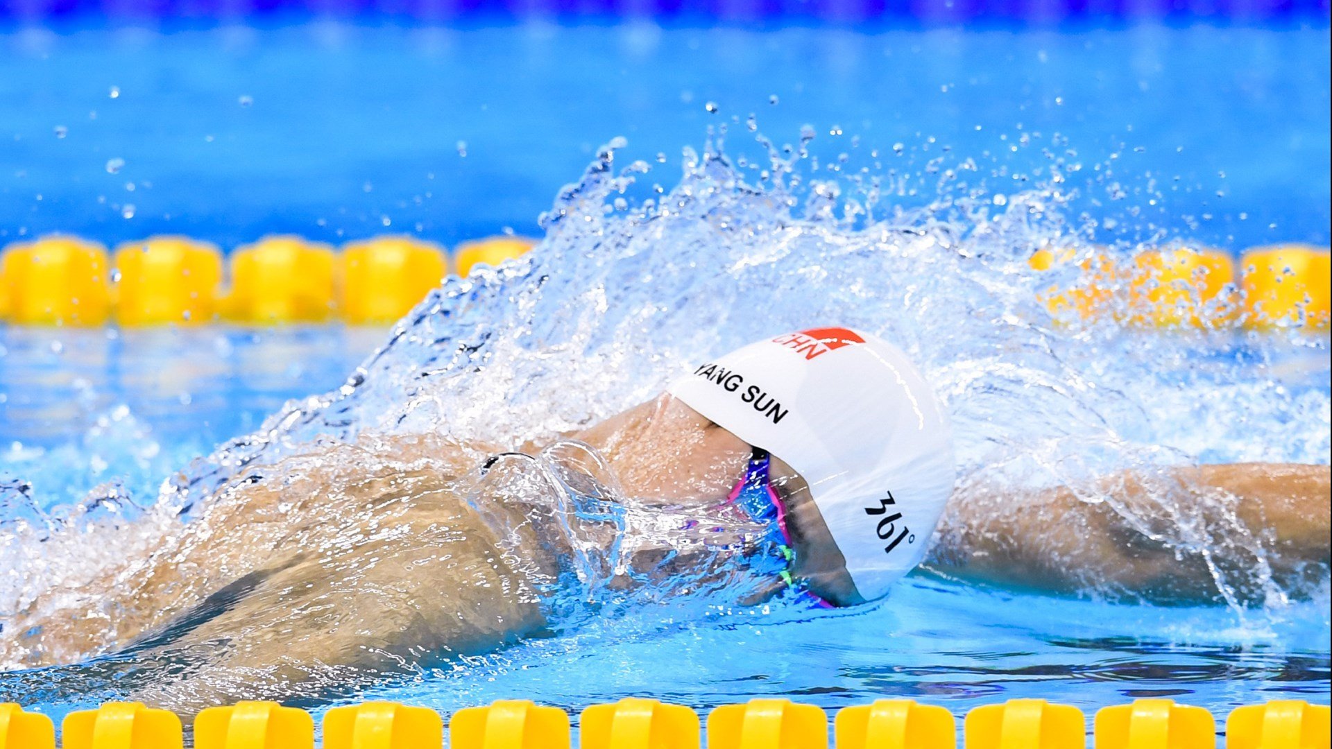 开云体育app-一记重扣，黯淡星光，西亚卡姆如何让欧冠决赛悬念提前终结？