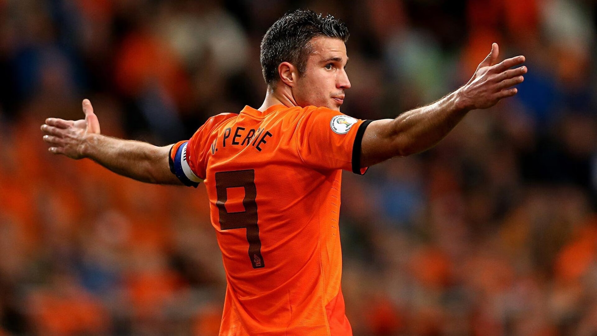 政治封锁VS足球破冰，当皮克成为埃卡和解的关键先生