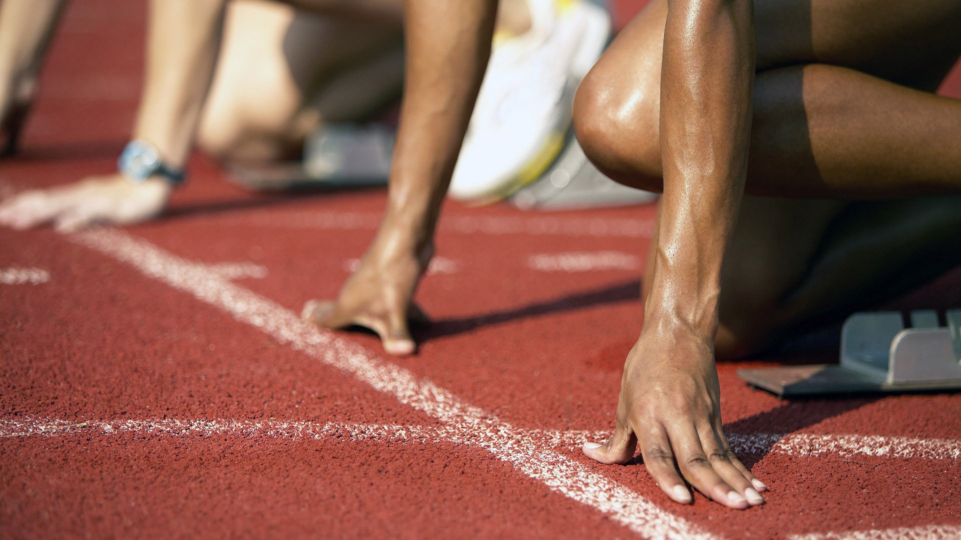 冰岛巨人何以碾碎西甲豪门？奥斯梅恩防守端锁死对手，铸就北欧神话！